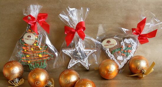 9 cm gingerbread in bags with ribbons