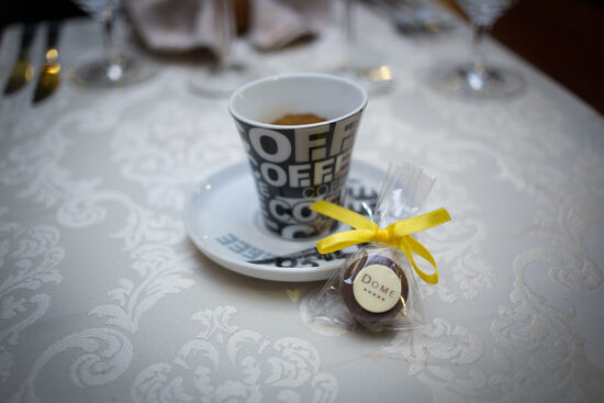 Konfekte ar Rīgas Balzāmu un šokolādes tāfelīti, 13g