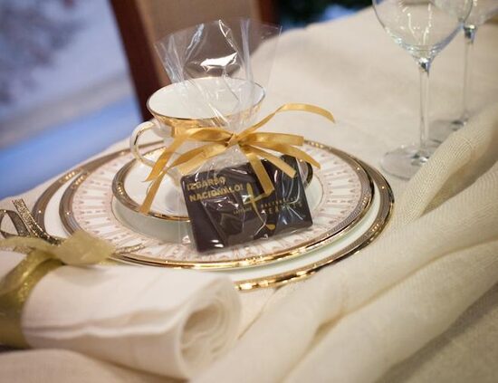 5.4 x 8.6 cm, Personalized Corporate Logo Chocolate in a Bag with Ribbon, for Coffee, Events, Exhibitions