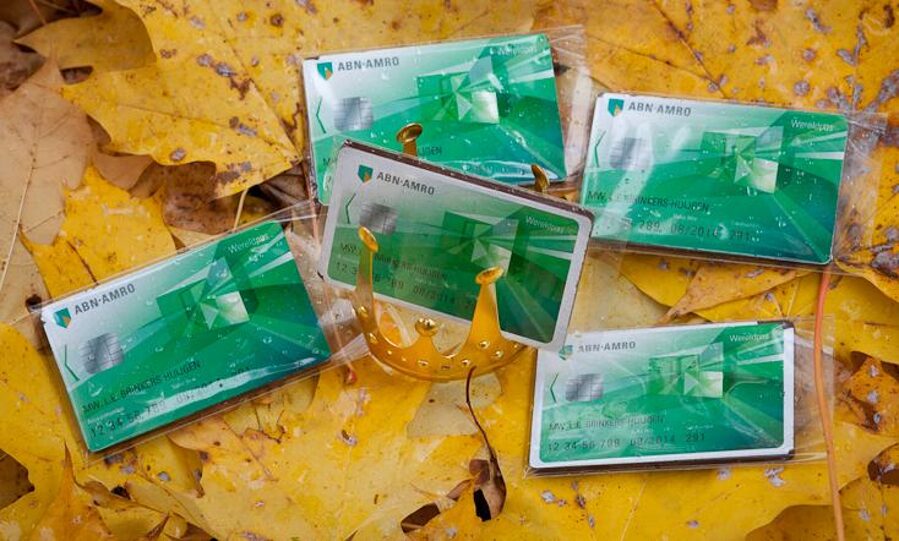 Credit card sized chocolate in foil or clear bag