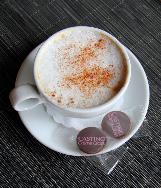 3х3 см, Шоколад с фирменным логотипом для кофе, мероприятий, выставок
